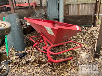 Lely USA H 4 ft 3 in 3-Point 300 L 肥料用スプレッダー