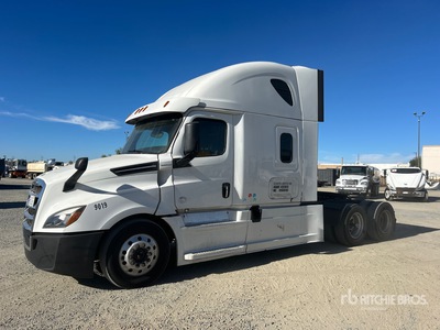 2020 Freightliner Cascadia 126 6x4 T/A Sleeper Truck Tractor