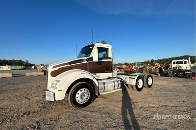2017 Kenworth T880 6x4 T/A Day Cab Truck Tractor