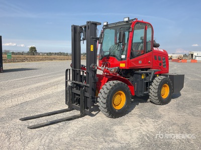 2025 KUL RTF-3500 7700 lb 4x4 Montacargas Todo Terreno (Sin Usar) / Rough Terrain Forklift (Unused)