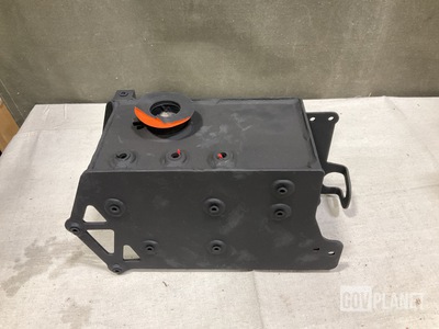 (2) Oshkosh 12608519 Radiator Overflow Tanks