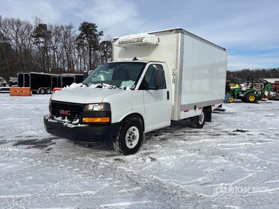 2019 GMC Savana 3500 4x2 شاحنة مبردة