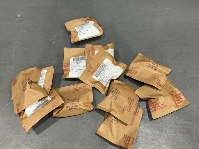 (12) Woodward HRT 41002943 Compression Helical Springs