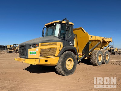 John Deere 260E Wywrotka przegubowa