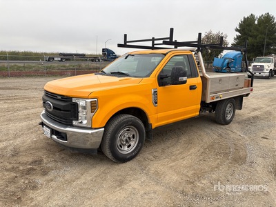 2019 Ford F-250 XL 4x2 Flatbed Truck