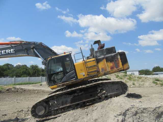 2015 John Deere 470G LC Tracked Excavator