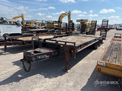 1999 Belshire DDT 26 ft T/A Equipment Trailer