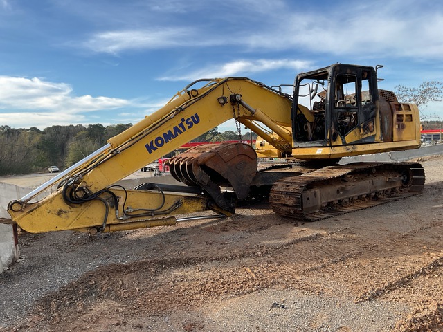 2015 Komatsu PC210LC-10 Tracked Excavator (Inoperable) 2015 Komatsu PC210LC-10 Tracked Excavator (Inoperable)