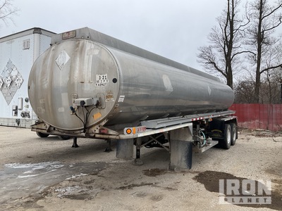 1995 Heil 6800 gal T/A Tanker Trailer