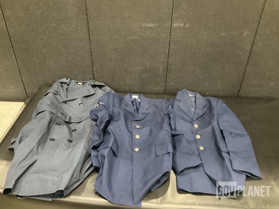 (36) Men's Coats & (21) All-Weather Coats