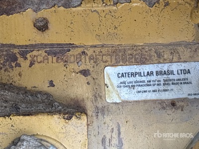 2011 Cat D8T Spycharka gąsienicowa