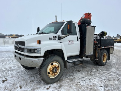 2006 Chevrolet C5500 4x4 Utility Truck