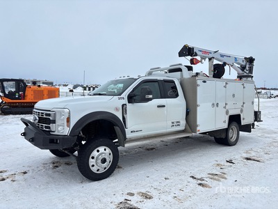 2024 Ford F-550 XLT 4x4 Extended Cab Camion de servicios