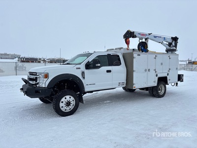 2022 Ford F-550 XLT 4x4 Extended Cab Autocarro officina