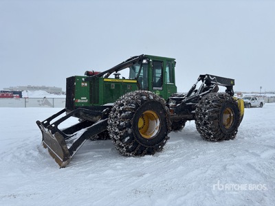 2013 John Deere 748H سكيدر