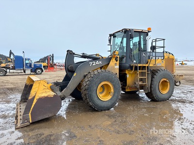 2014 John Deere 724K Chargeuse sur pneus
