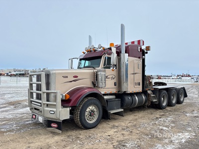 2018 Peterbilt 367 8x6 Sleeper Winch Truck