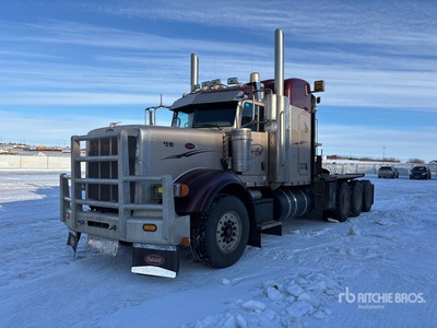 2013 Peterbilt 367 8x6 Heavy Haul Tri/A Sleeper Truck Tractor