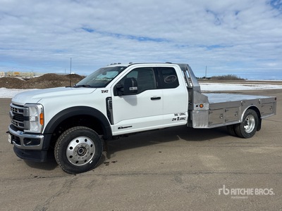 2023 Ford F-550 XLT 4x4 Extended Cab Camion à Plateau
