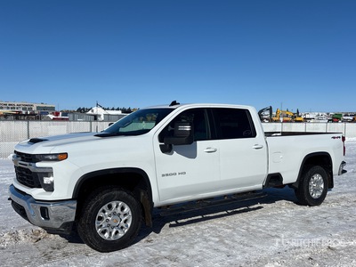 2025 Chevrolet Silverado 3500HD LT 4x4 Crew Cab Pickup