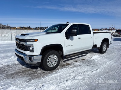 2025 Chevrolet Silverado 3500HD LT 4x4 Crew Cab Pickup
