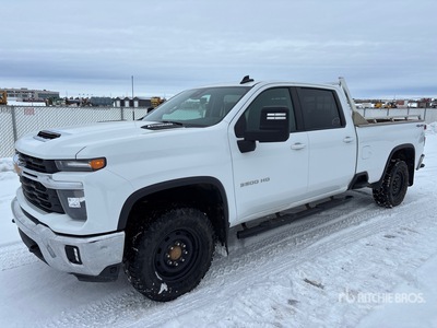 2024 Chevrolet Silverado 3500HD LT 4x4 Crew Cab Pickup