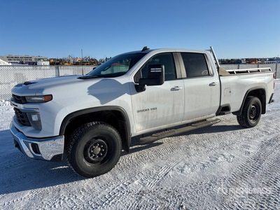 2024 Chevrolet Silverado 3500HD LT 4x4 Crew Cab Pickup