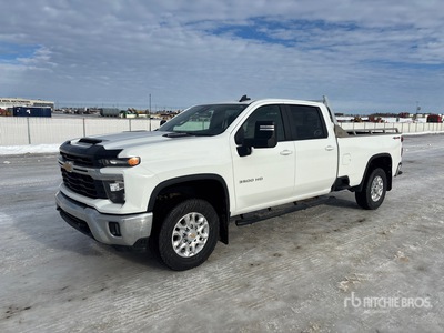 2024 Chevrolet Silverado 3500HD LT 4x4 Crew Cab Pickup