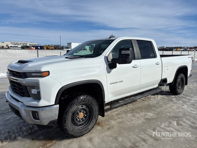 2024 Chevrolet Silverado 3500HD LT 4x4 Crew Cab Pickup