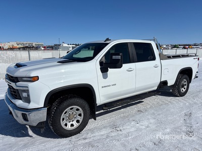 2024 Chevrolet Silverado 3500HD LT 4x4 Crew Cab Pickup