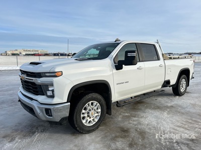 2024 Chevrolet Silverado 3500HD LT 4x4 Crew Cab Pickup