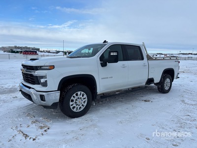 2024 Chevrolet Silverado 3500HD LT 4x4 Crew Cab Pickup