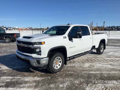 2024 Chevrolet Silverado 3500HD LT 4x4 Crew Cab Pickup
