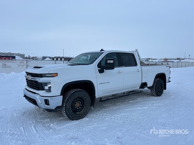 2024 Chevrolet Silverado 3500HD LT 4x4 Crew Cab Pickup