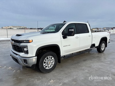 2024 Chevrolet Silverado 3500HD LT 4x4 Crew Cab Pick Up