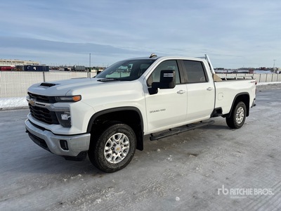 2024 Chevrolet Silverado 3500HD LT 4x4 Crew Cab Pickup