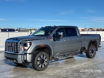 2025 GMC Sierra 3500HD Denali 4x4 Crew Cab Pickup