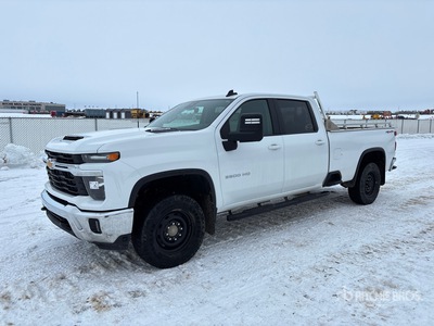 2024 Chevrolet Silverado 3500HD LT 4x4 Crew Cab Pickup