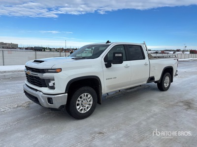 2024 Chevrolet Silverado 3500HD LT 4x4 Crew Cab Pickup