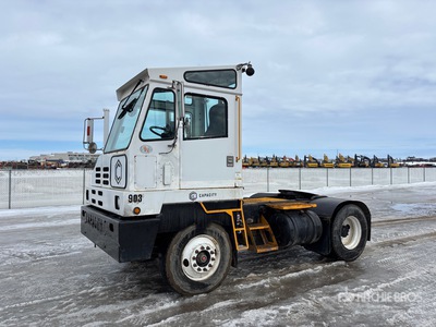2010 Capacity Trucks TJ5000 4x2 Tracteur de manœuvre