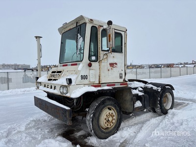 1984 T14000 4x2 Spotter Truck