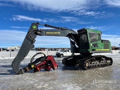 2021 John Deere 2154G Procesor