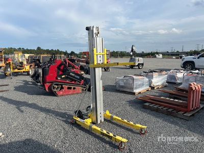 Sumner Material Hoist