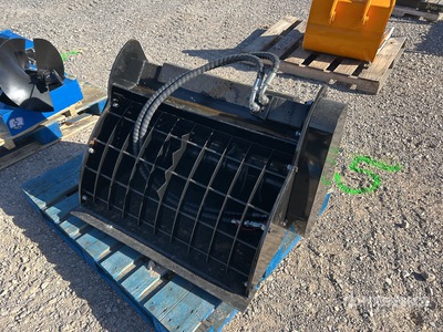 2025 GIYI GY-JBD 34 in Mini Skid Steer Concrete Mixer (Unused)