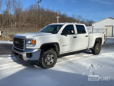 2015 GMC 2500 HD 4x4 Crew Cab Pickup