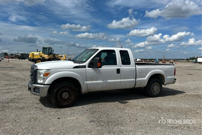2016 Ford F-250 XL 4x2 Extended Cab Pickup