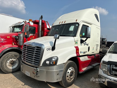 2016 Freightliner Cascadia 125 6x4 T/A Sleeper Truck Tractor (Inoperable)
