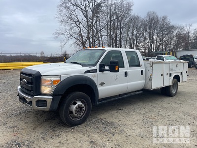 2013 Ford F-450 XL 4x4 Crew Cab Utility Truck