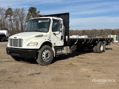2015 Freightliner M2 106 4x2 Autocarro cassone fisso