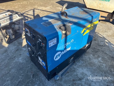 2005 Miller Trailblazer 302 300 A Skid-Mounted Multi-Process Engine Driven Welder (Inoperable)